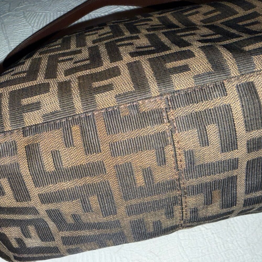 Fendi Zucca Mamma Baguette - please see all images - Picture 4 of 7